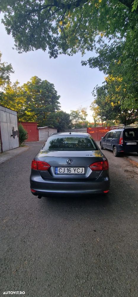 Volkswagen Jetta 1.6 TDI CR DPF Highline - 11