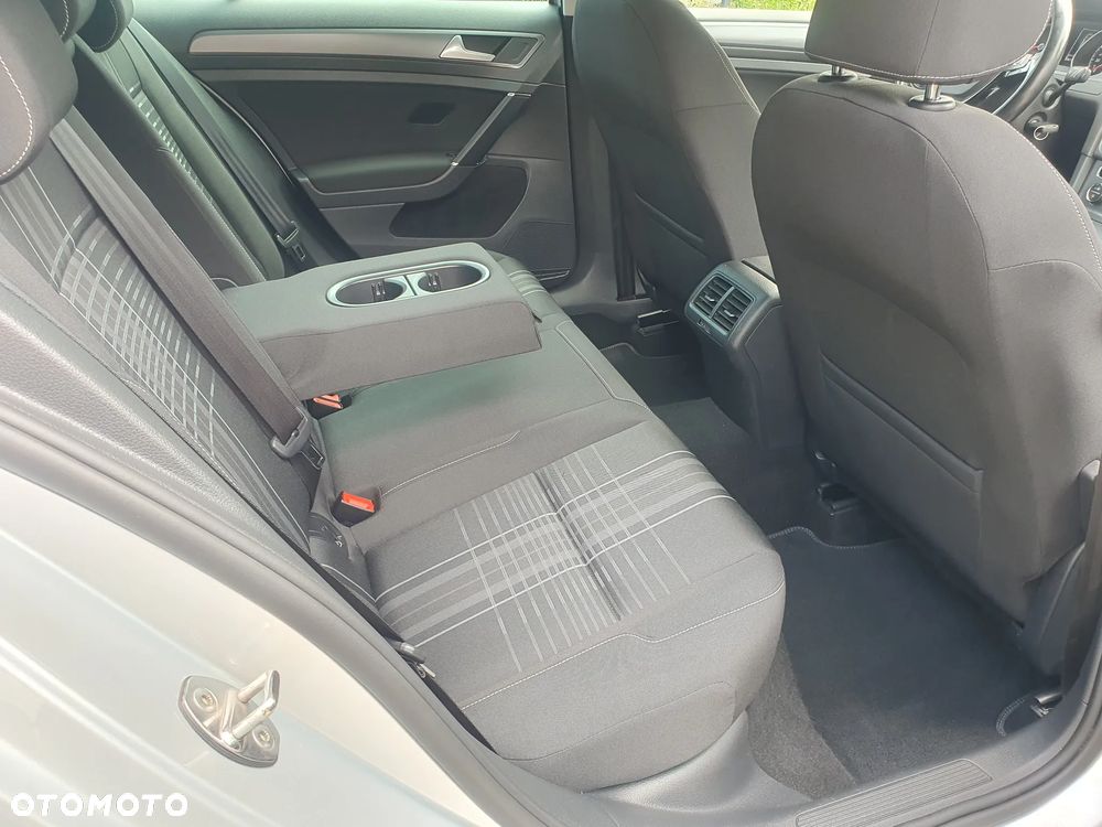 Volkswagen Golf 2.0 TDI BlueMotion Technology Lounge - 7