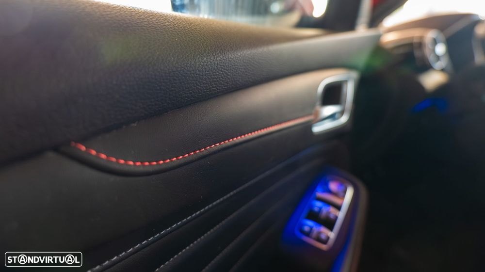 MG EHS 1.5 T-GDI Plug-in Hybrid Luxury - 14