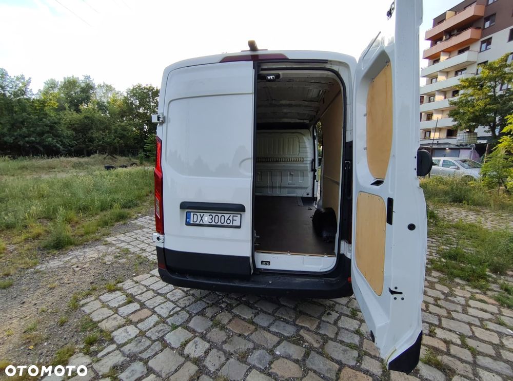 Maxus Deliver 9 - 17