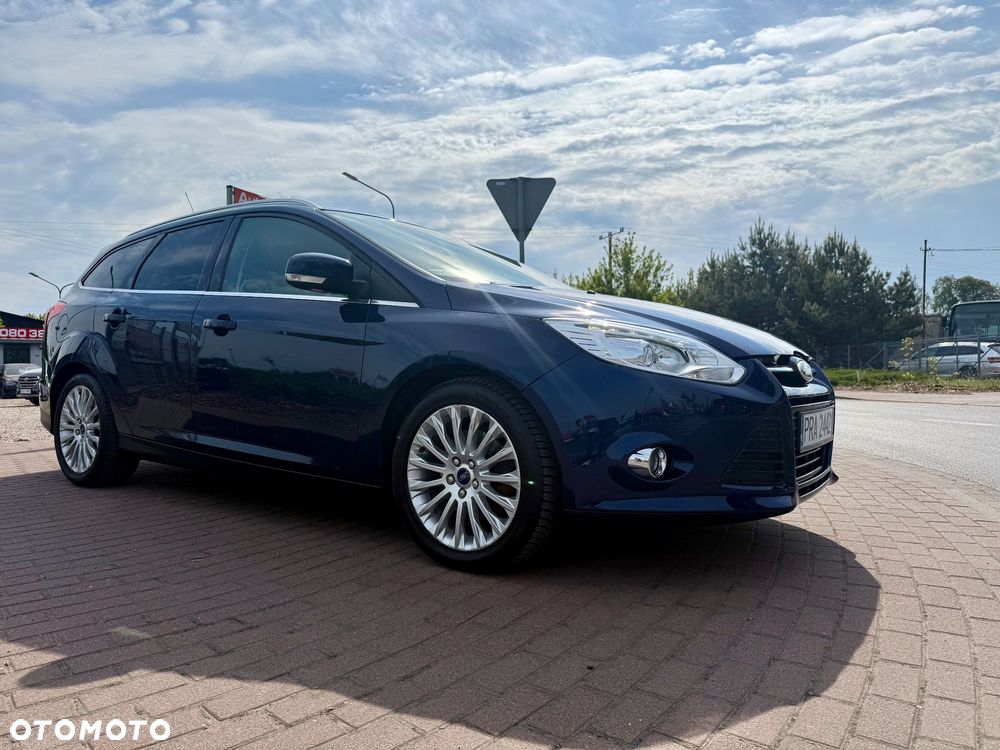 Ford Focus 1.6 EcoBoost Titanium - 28