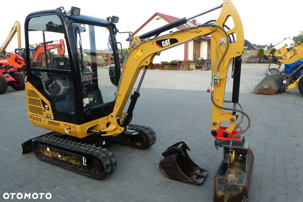 Caterpillar 301,7D Z NIEMIEC DWIE ŁYŻKI - 8