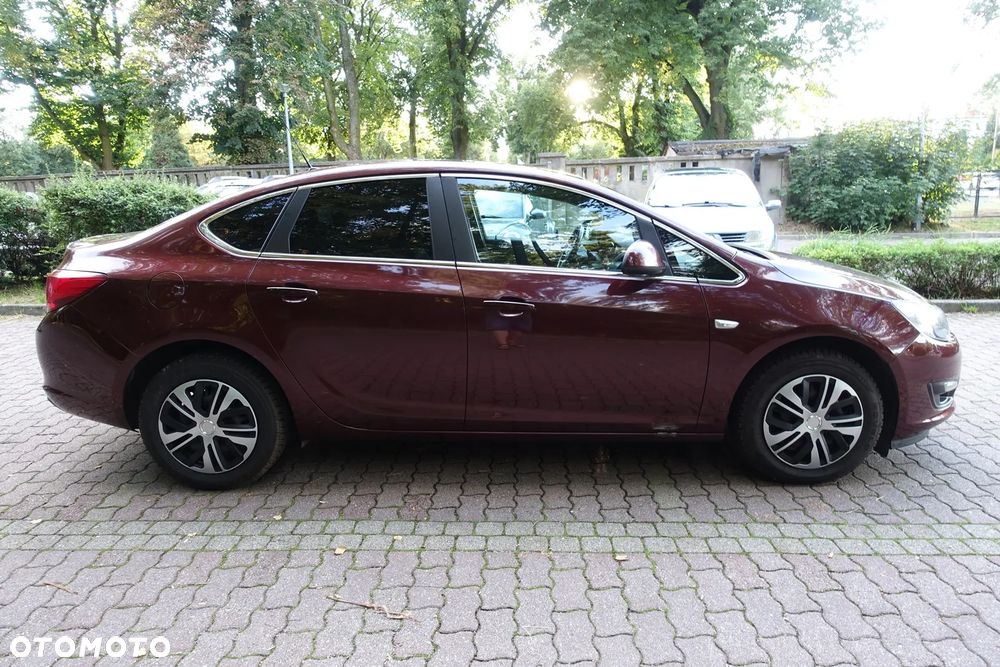Opel Astra - 8