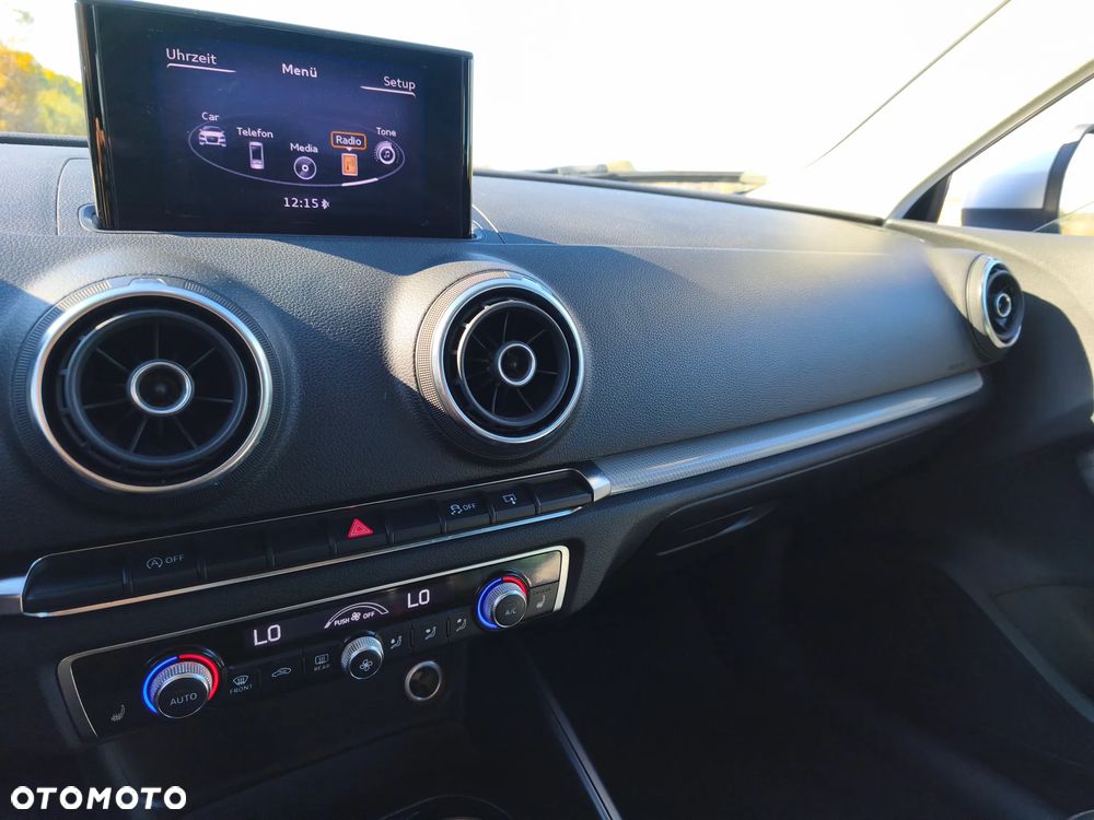 Audi A3 Sportback - 2