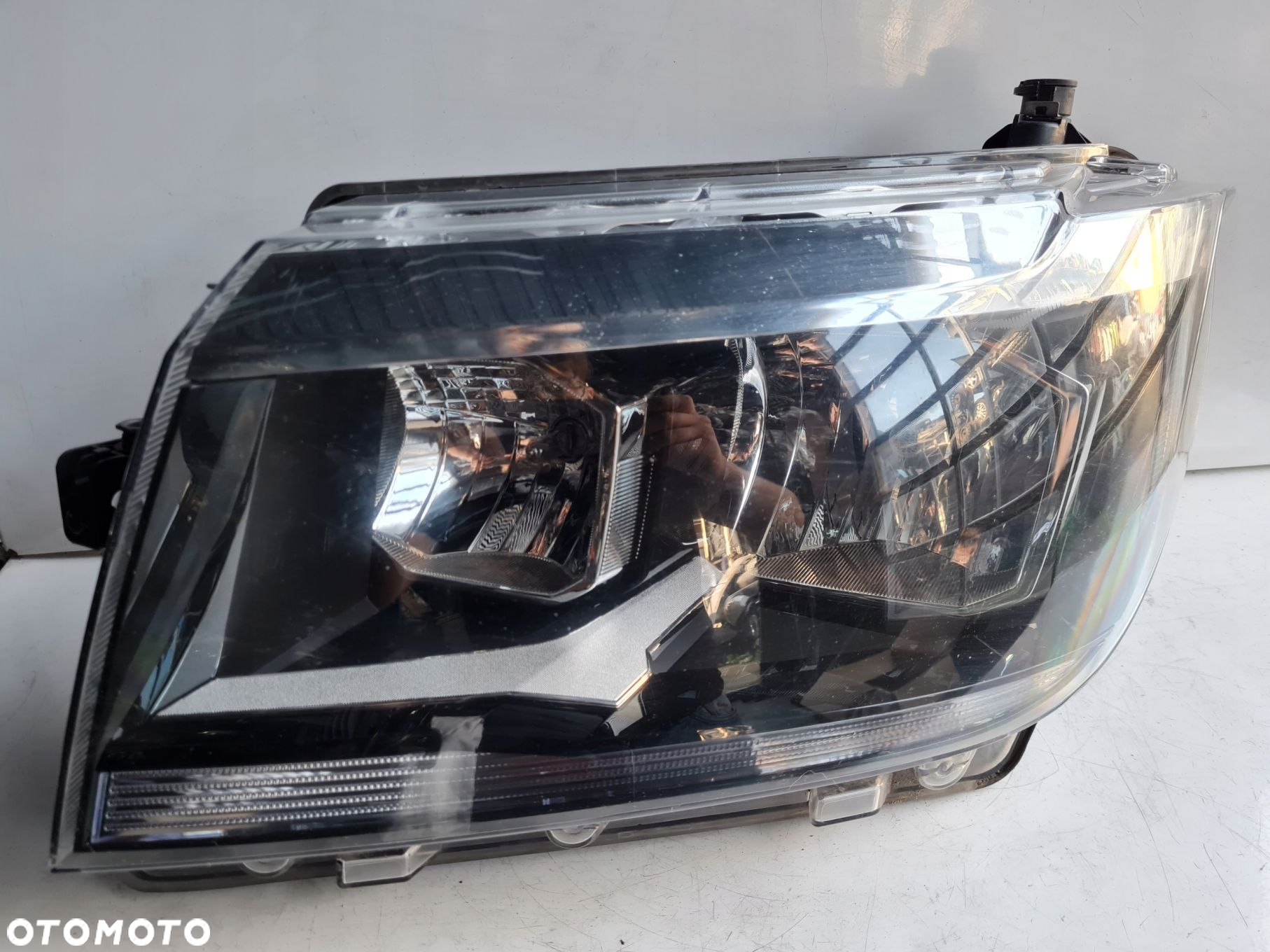 Reflektor, lampa lewy Crafter II MAN TGA - 2