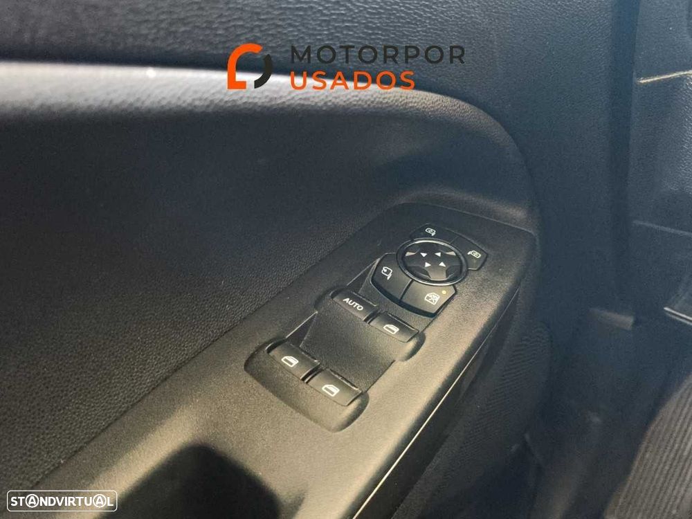 Ford EcoSport 1.0 EcoBoost Titanium - 19