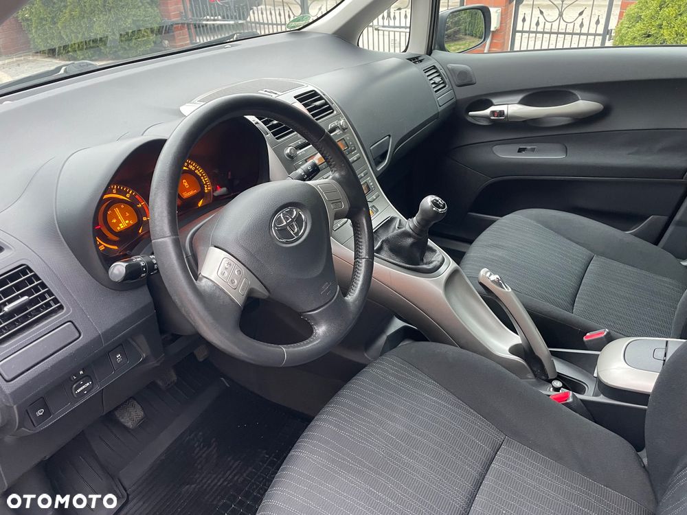 Toyota Auris 1.6 VVT-i Prestige - 11