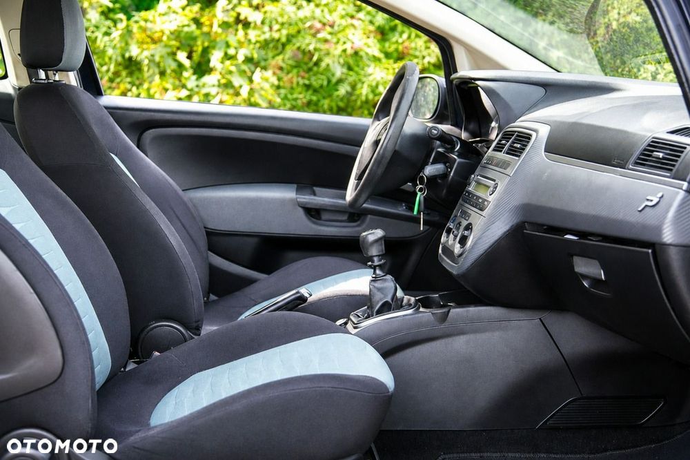 Fiat Punto - 16