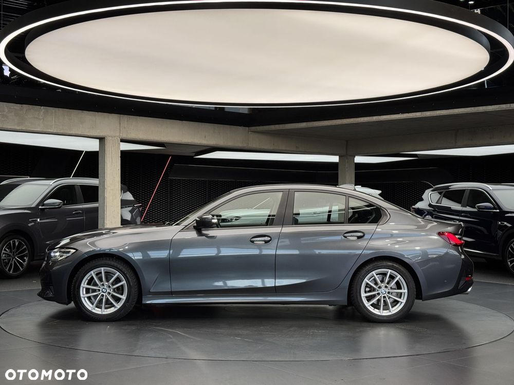 BMW Seria 3 318i - 3