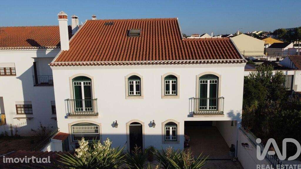 Casa / Villa T4 em Alpiarça de 436,00 m2 - Grande imagem: 5/28