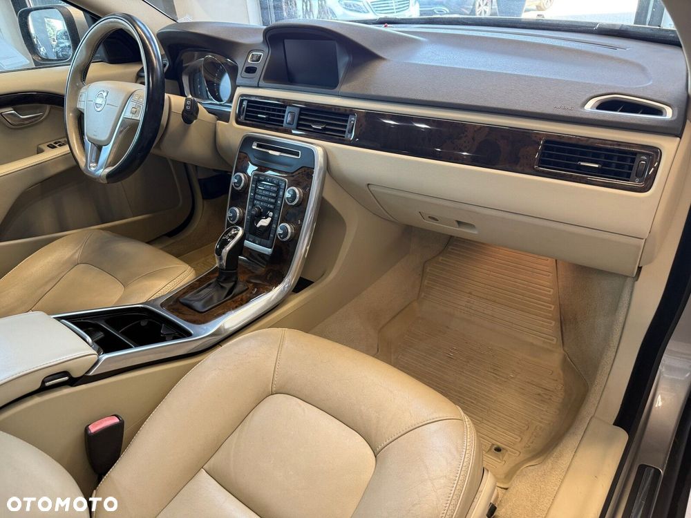 Volvo XC 70 - 16