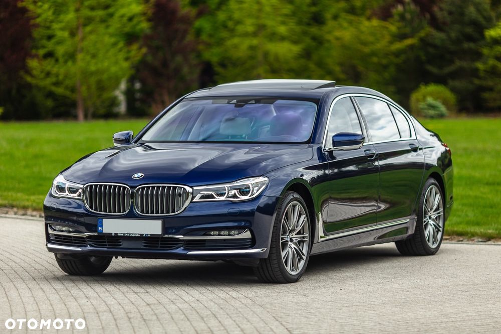 BMW Seria 7 750Li xDrive - 9