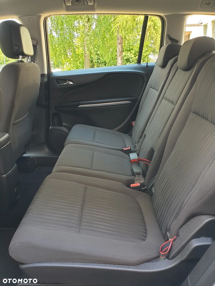 Opel Zafira Tourer 1.4 Turbo Edition - 37