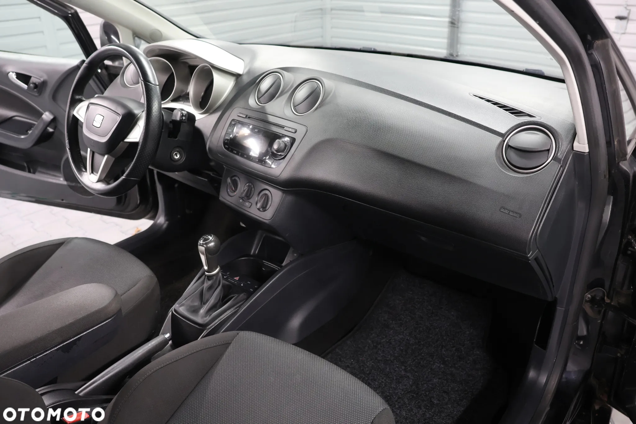Seat Ibiza 1.6 16V Style - 10