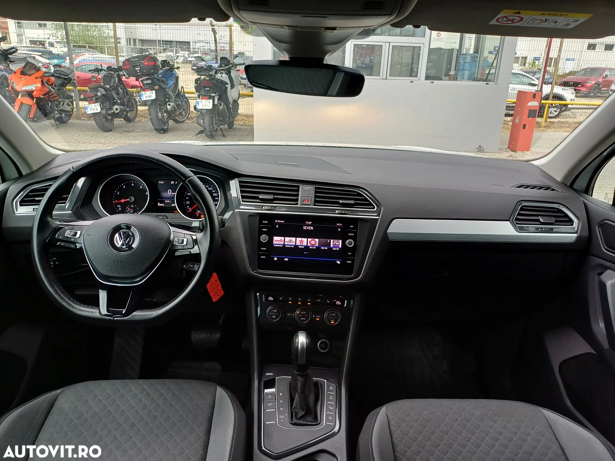 Volkswagen Tiguan 1.5 TSI ACT DSG Comfortline - 11