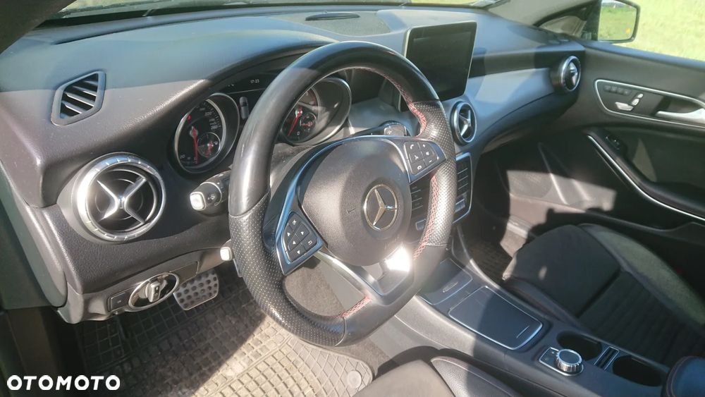 Mercedes-Benz CLA - 29