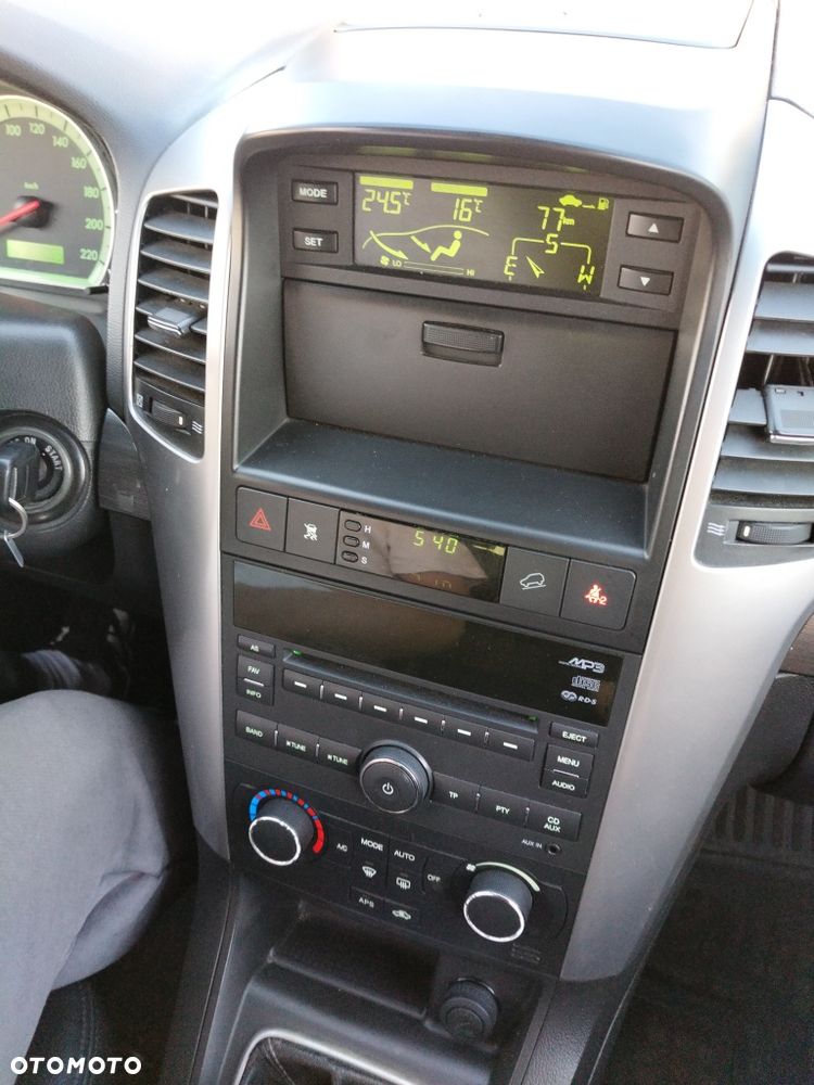 Chevrolet Captiva - 11