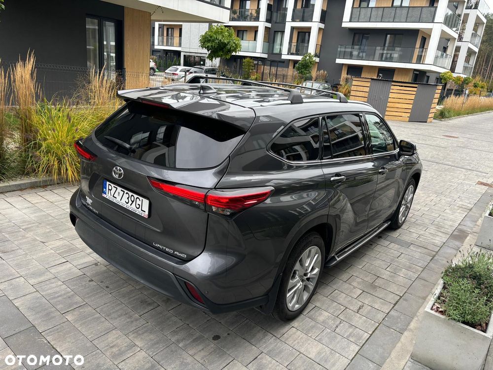 Toyota Highlander - 4