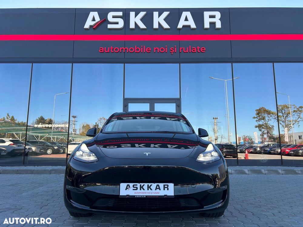 Tesla Model Y - 13