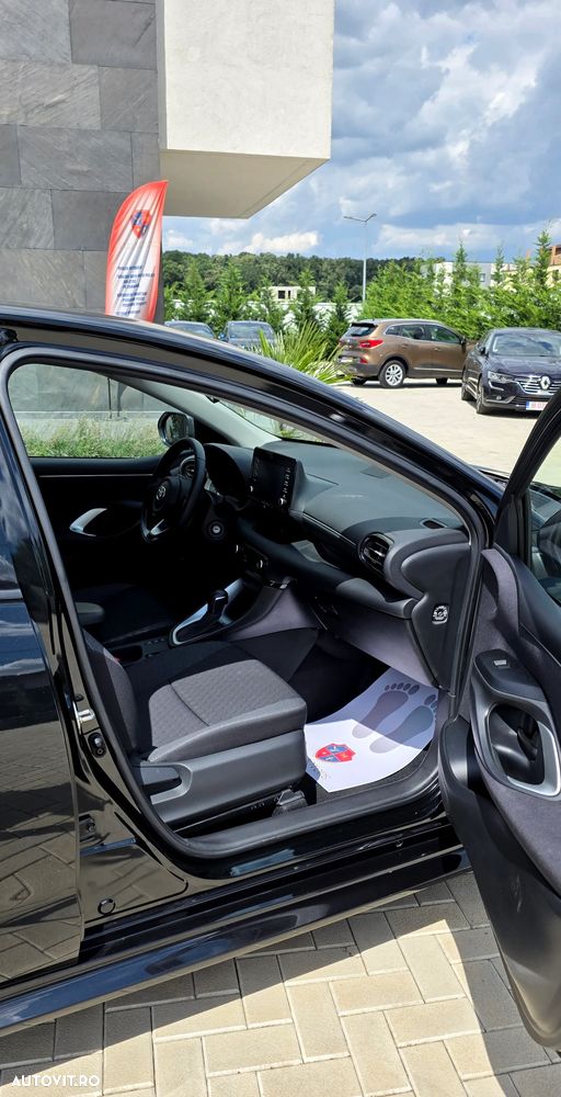 Toyota Yaris 1.5 VVT-i HSD Exclusive Style - 27