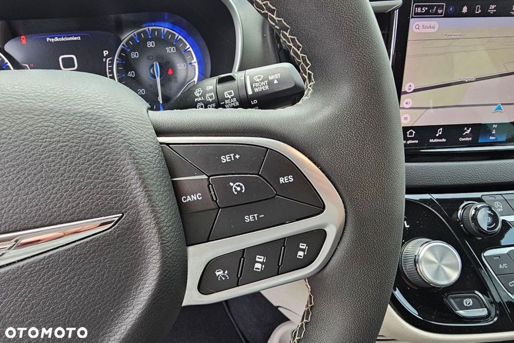 Chrysler Pacifica - 19