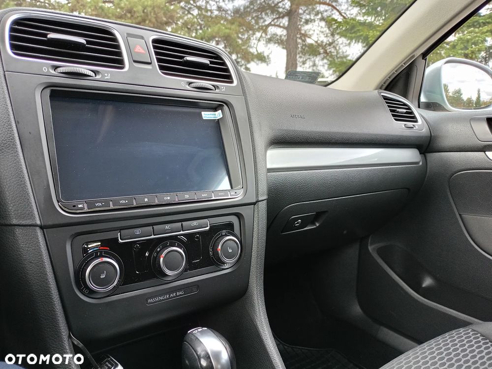 Volkswagen Golf VI 1.6 TDI BlueMot Comfortline DSG - 18