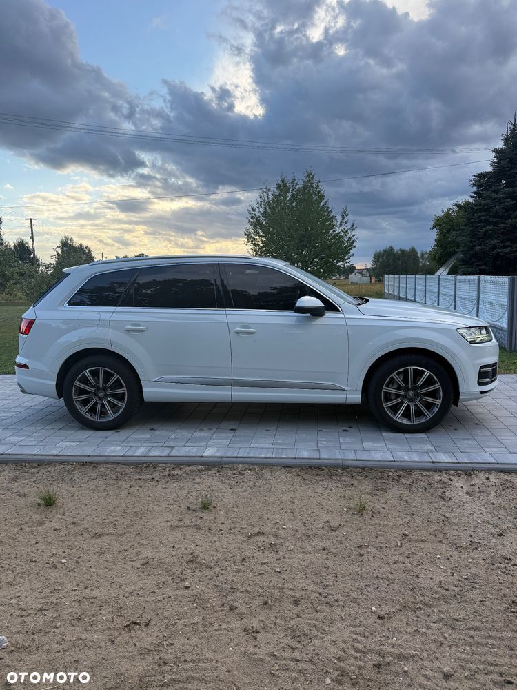 Audi Q7 3.0 TFSI Quattro Tiptr - 4
