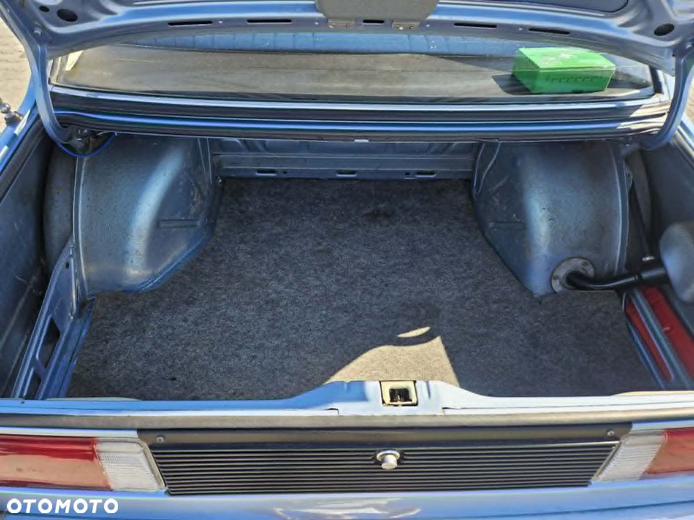 BMW Seria 3 - 22
