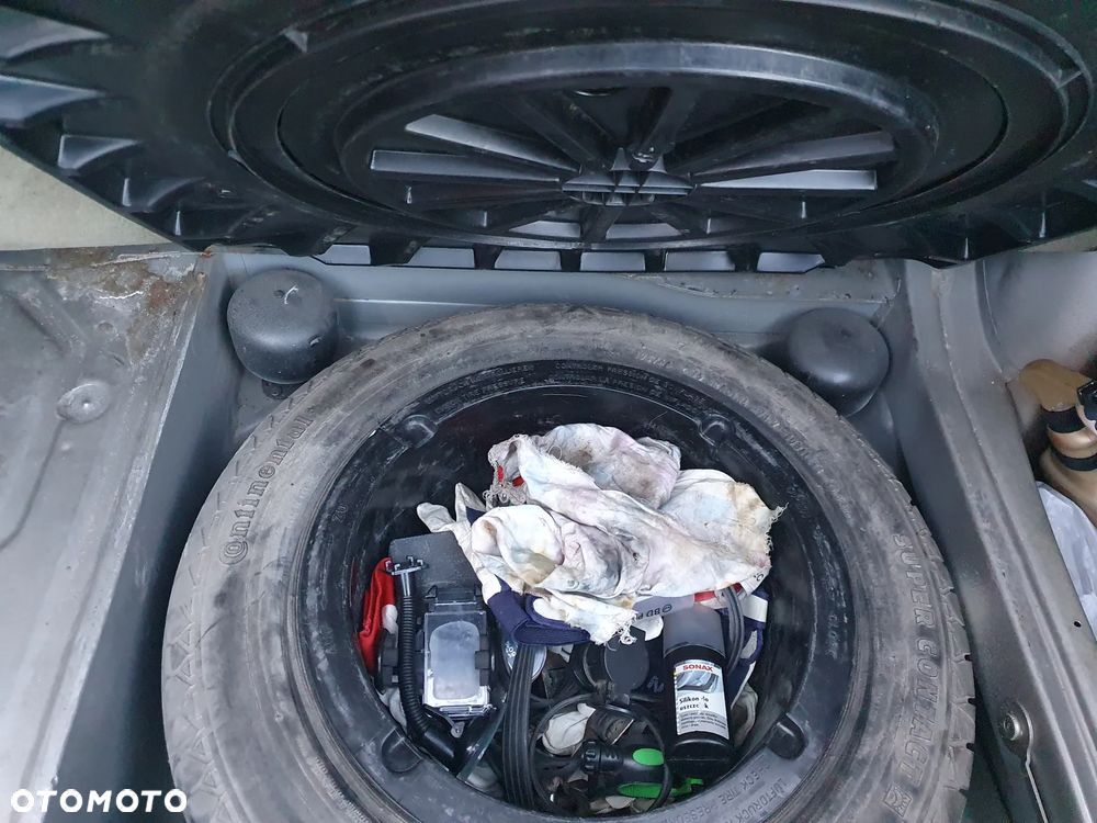 Mercedes-Benz Klasa E - 24