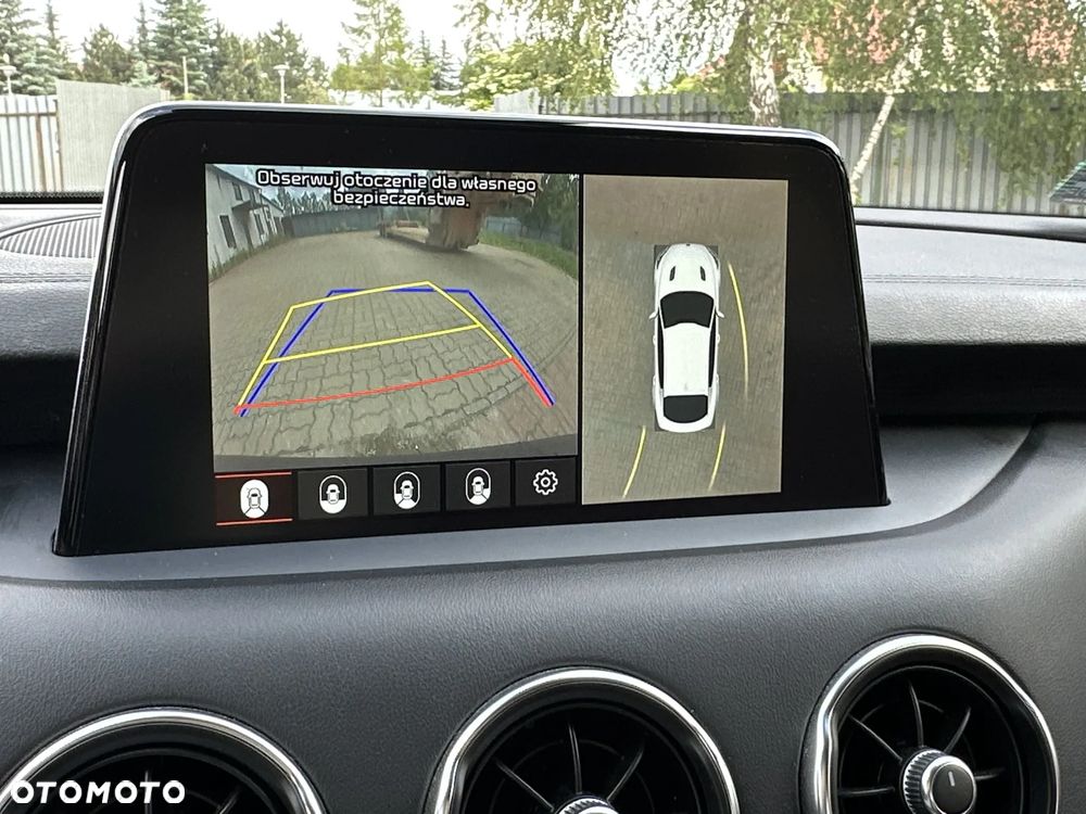 Kia Stinger 2.0 T-GDI GT Line - 23