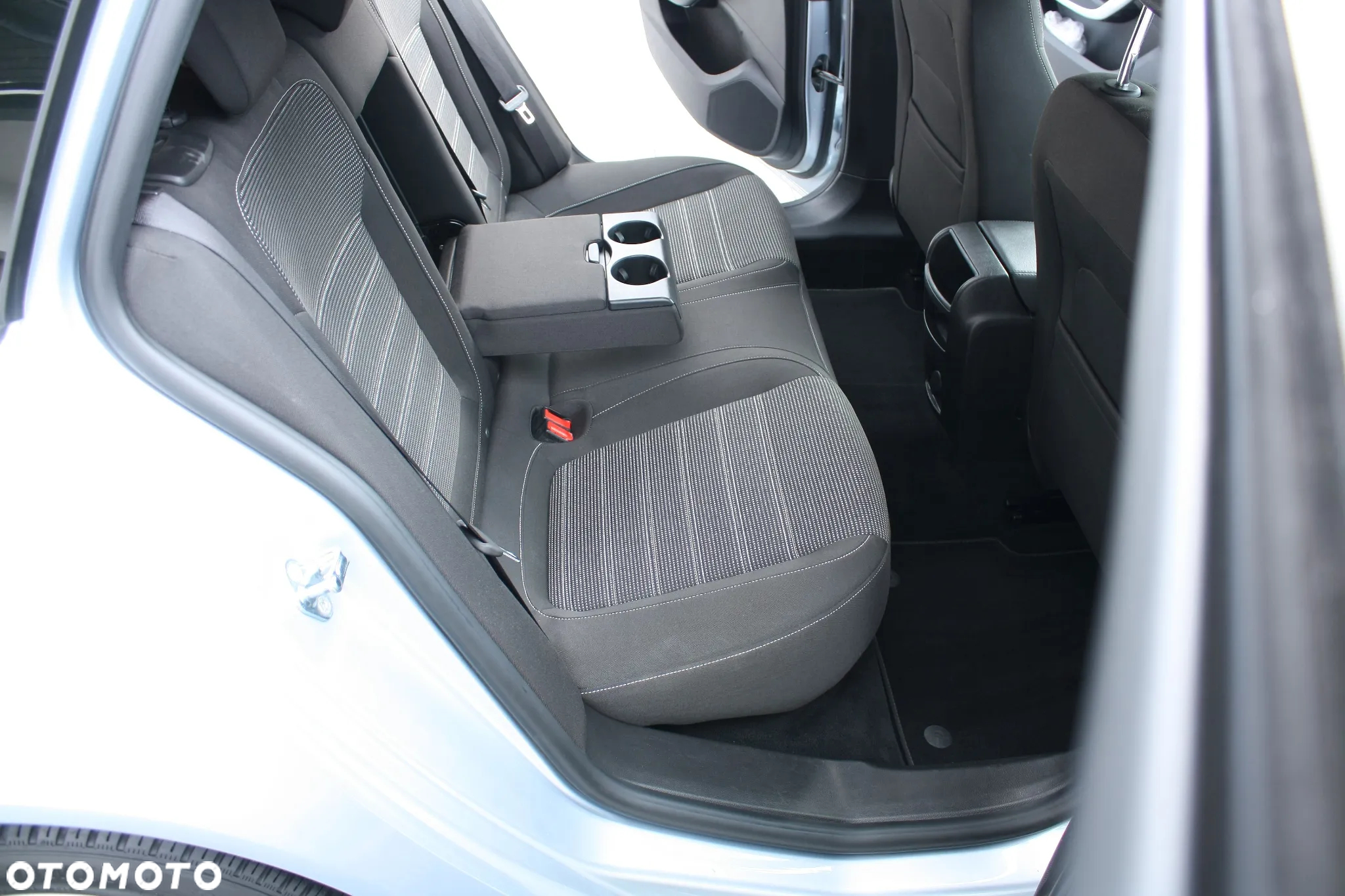 Opel Insignia - 23