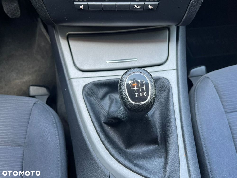 BMW Seria 1 - 15