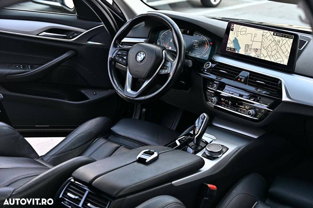 BMW Seria 5 530d xDrive AT MHEV - 34