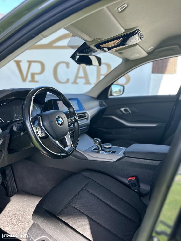 BMW 320 d Touring Aut. M Sport - 11