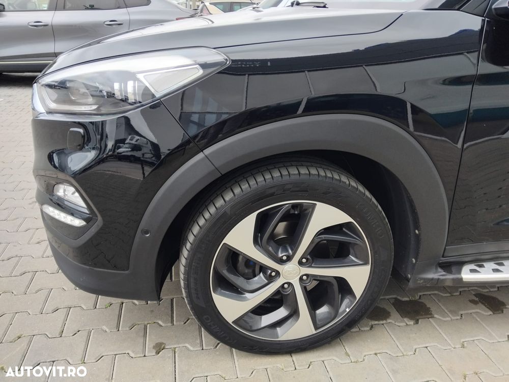 Hyundai Tucson 2.0 CRDI 4WD 8AT Luxury - 10