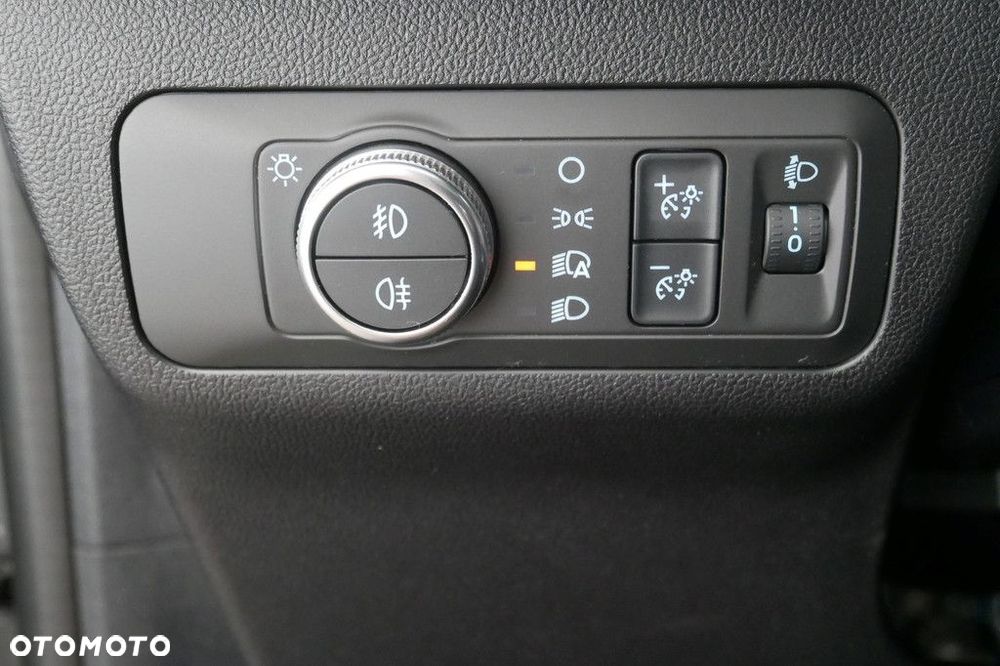 Ford Kuga - 28