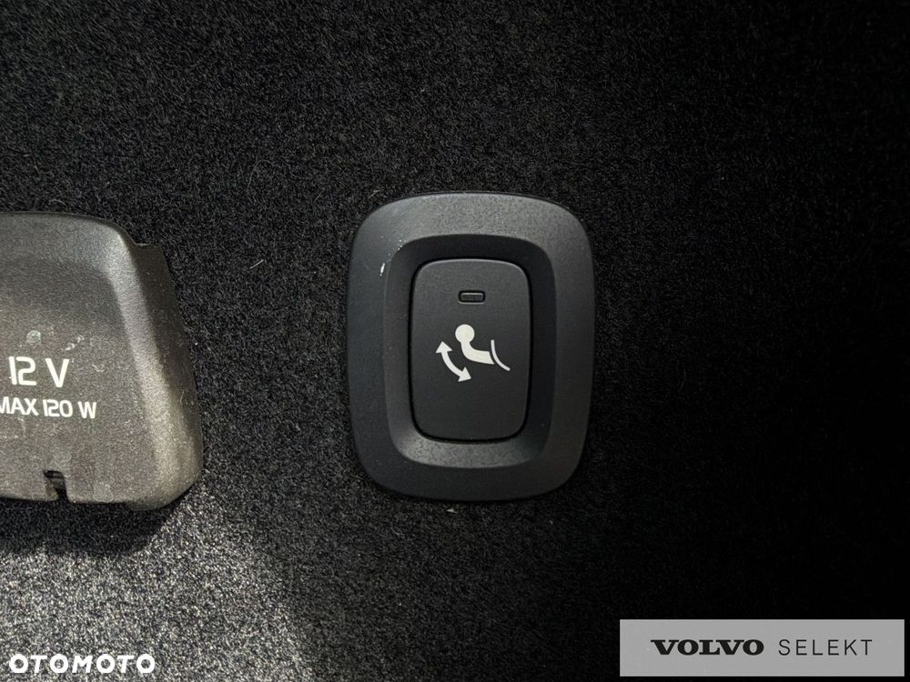 Volvo V60 Cross Country - 32