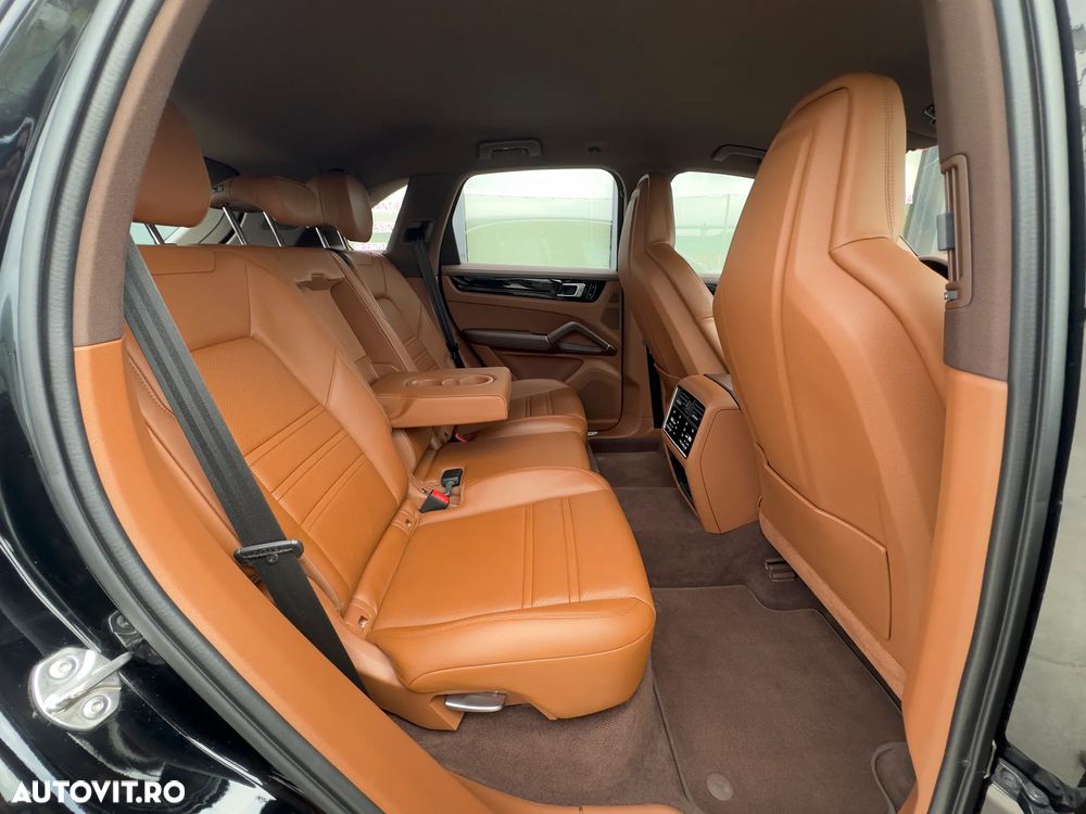 Porsche Cayenne S - 29
