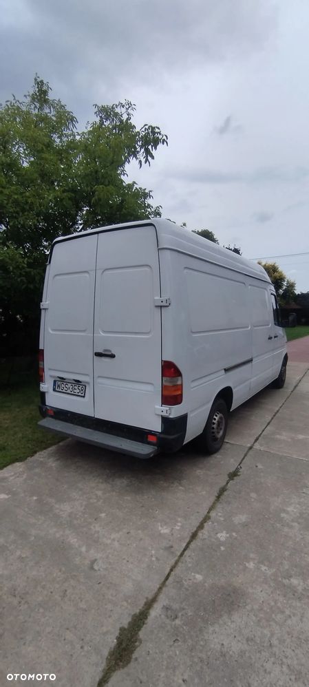 Mercedes-Benz Sprinter - 8