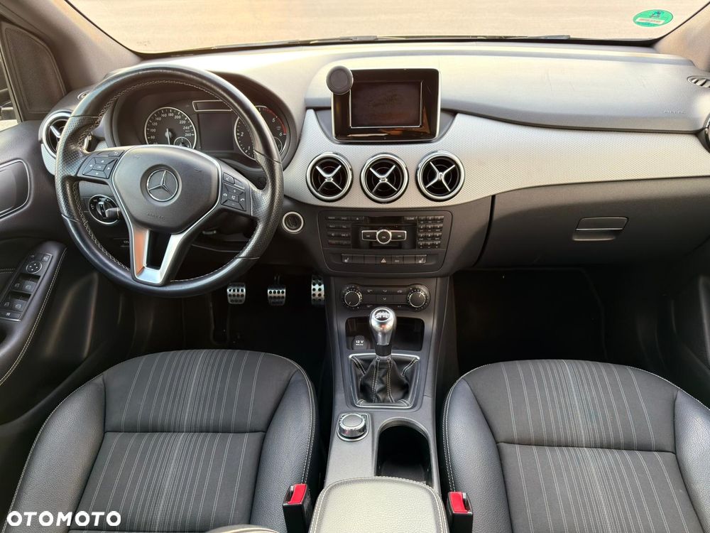 Mercedes-Benz Klasa B 180 CDI (BlueEFFICIENCY) - 15