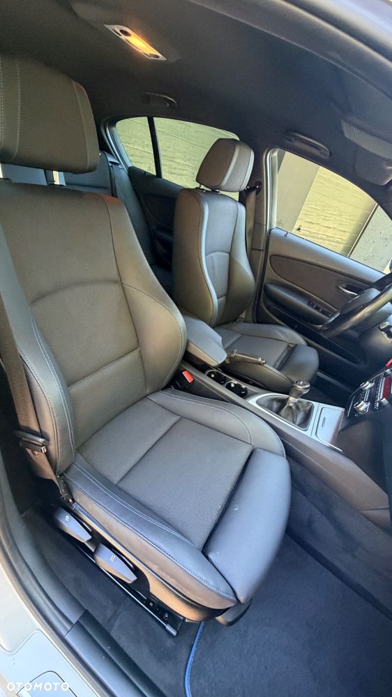 BMW Seria 1 - 22