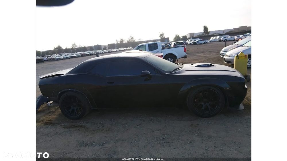 Dodge Challenger 5.7 R/T - 6