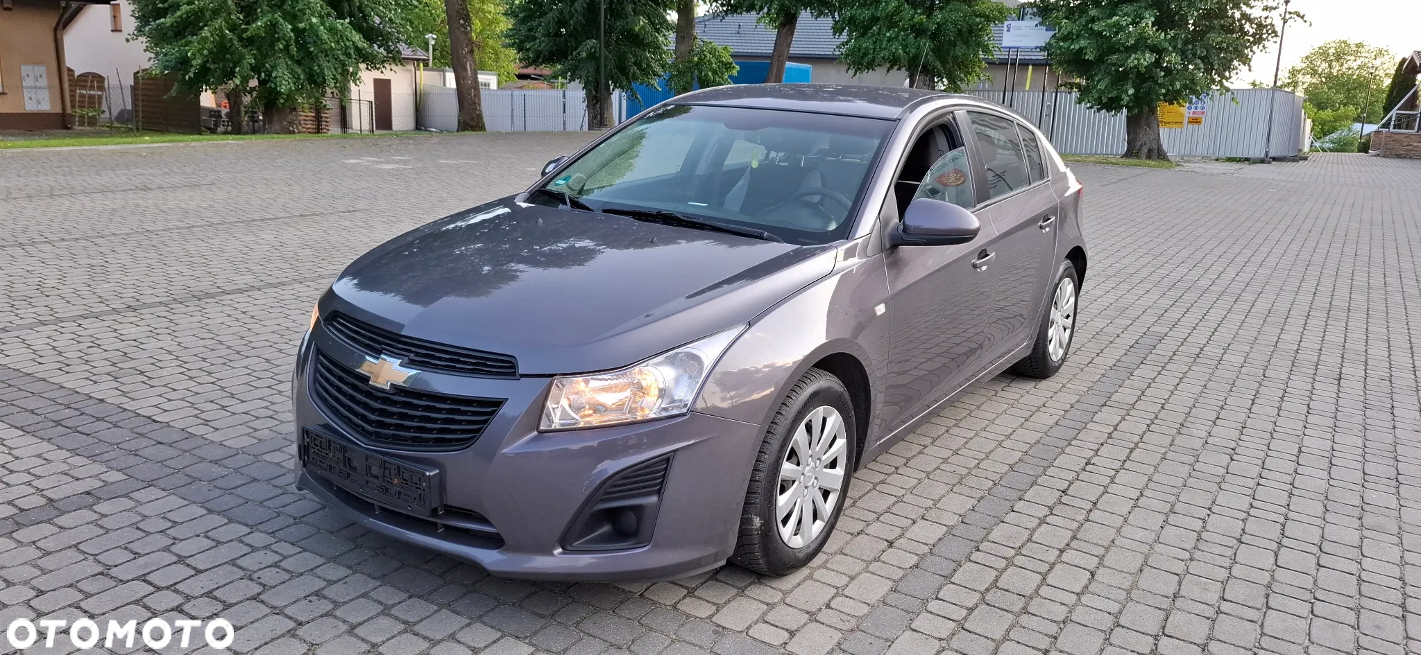 Chevrolet Cruze 1.6 LT - 4