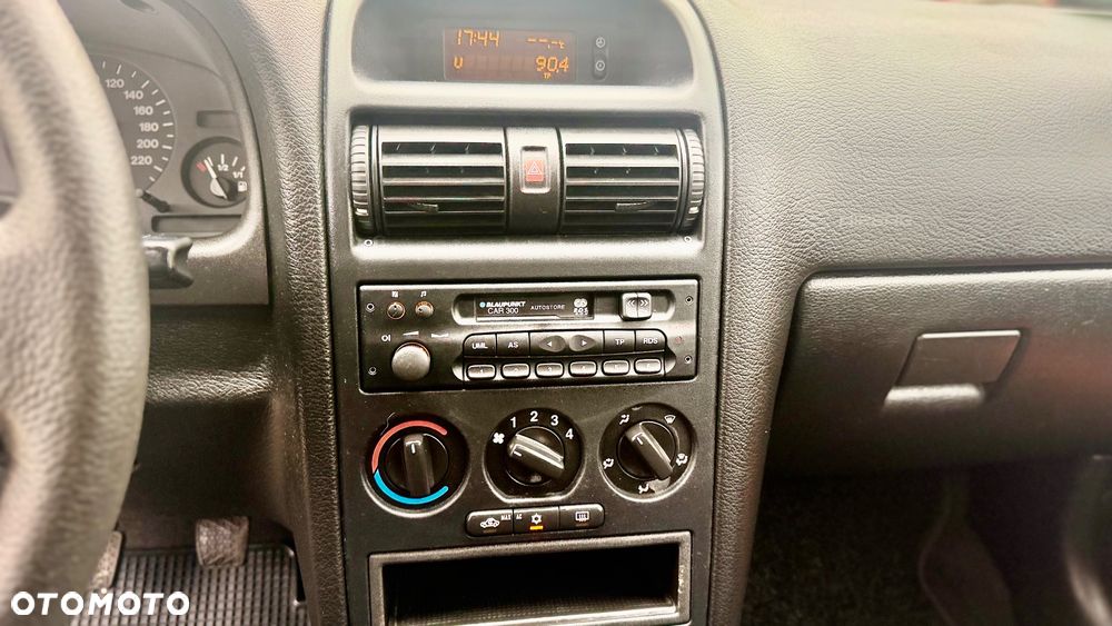 Opel Astra - 26