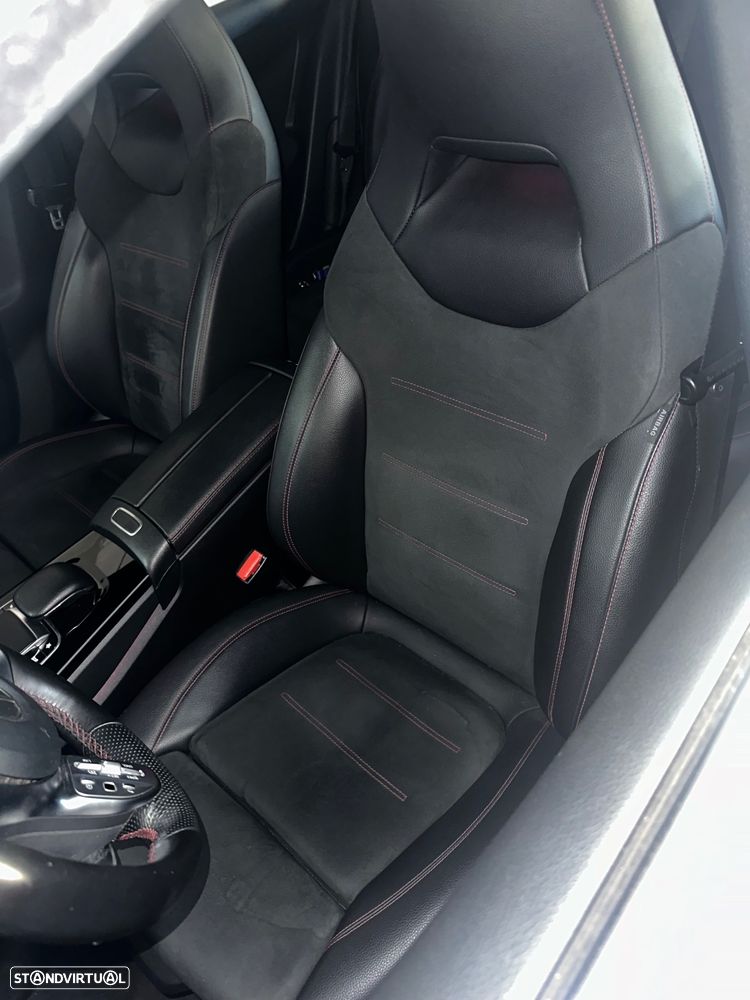 Mercedes-Benz A 180 d 7G-DCT AMG Line - 4