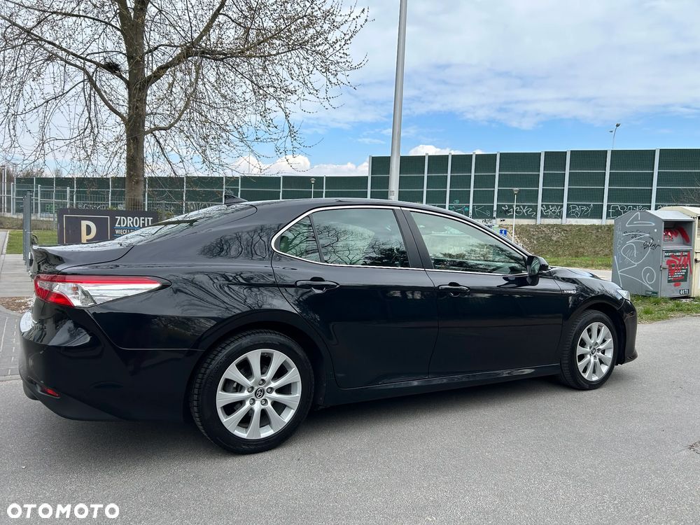 Toyota Camry 2.5 Hybrid Comfort CVT - 38