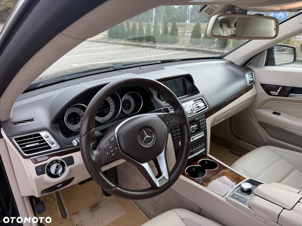 Mercedes-Benz Klasa E - 12