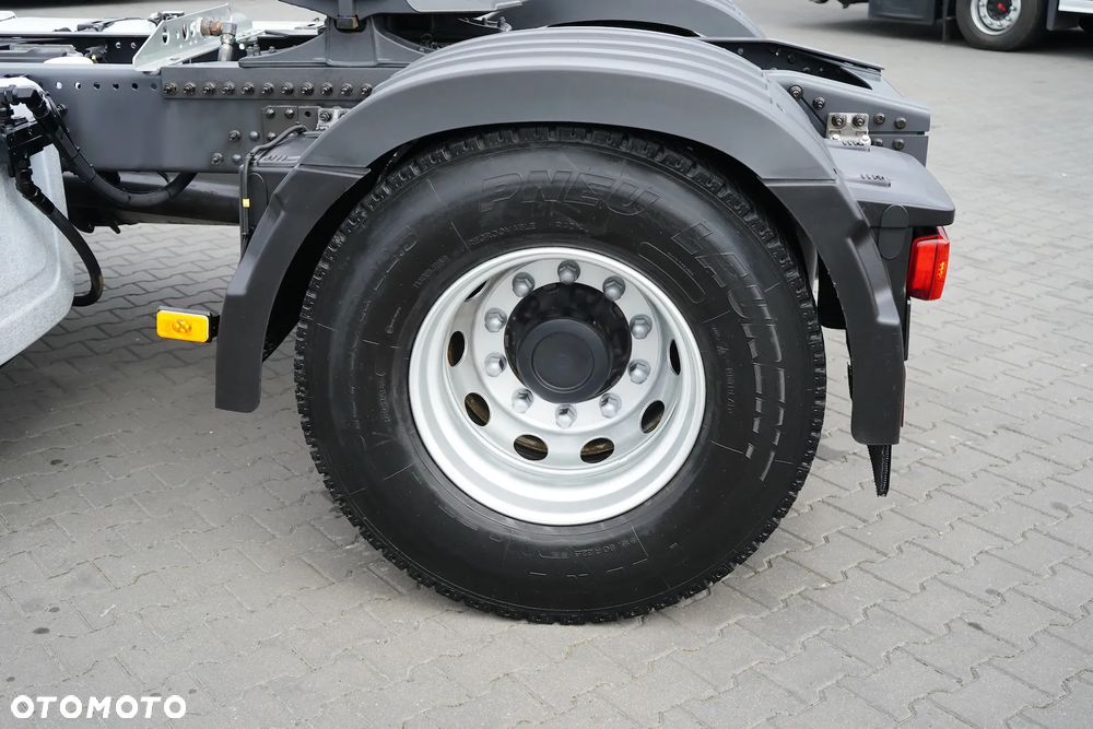 Volvo / FH / 460 / EURO 6 / ACC / HYDRAULIKA / NISKI / NOWY MODEL - 39