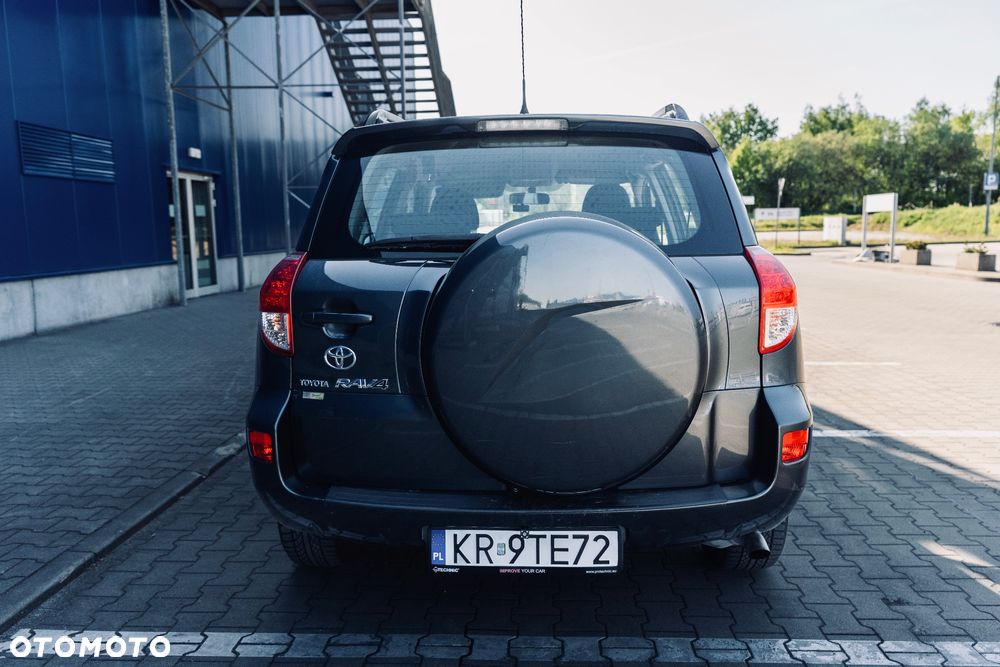 Toyota RAV4 2.0 4x4 Sol - 23