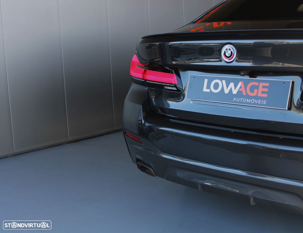 BMW 530 e Pack 50 anos M - 45